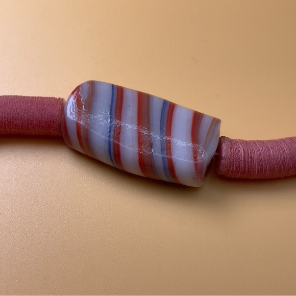 1970s Ghana Krobo Pink Vinyl Heishi Boho Choker w/ Antique Striped Trade Bead 💖 - Picture 5 of 12